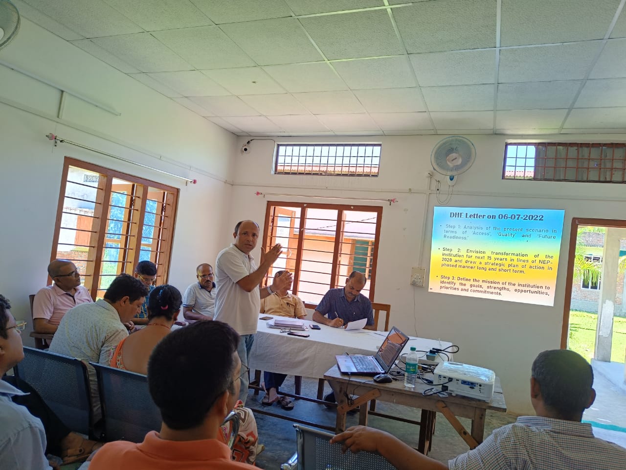 College Seminar & Discussion Session
